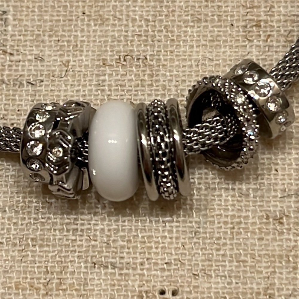 💚SKAGEN silver stainless steel beaded bracelet